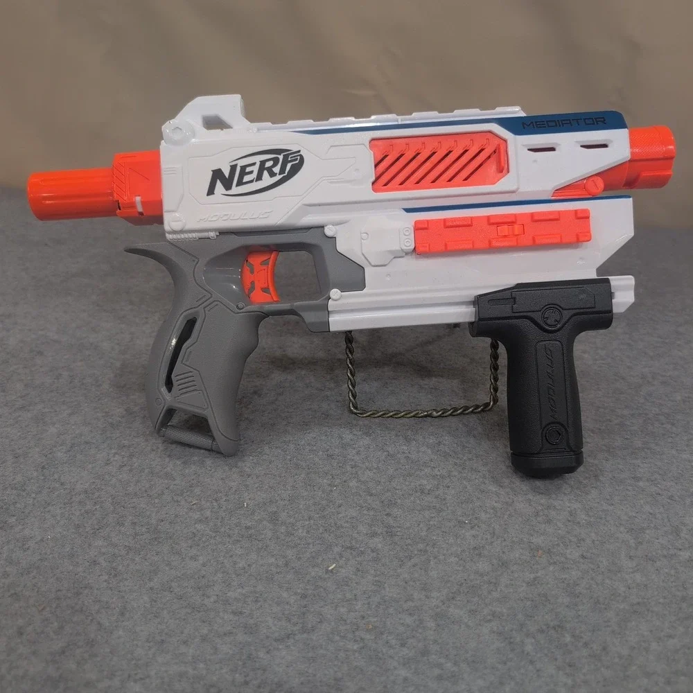Nerf Modulus Mediator White Orange Gray Toy Blaster Gun - Picture 1 of 2